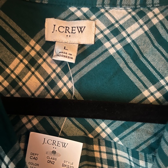 J Crew Plaid Lightweight Flannel - Picture 2 of 2